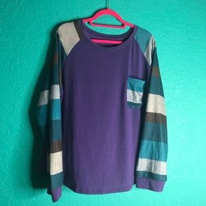 Long sleeve pocket top